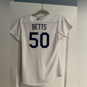 Dodgers Mookie Betts jersey size women’s small, new with tags